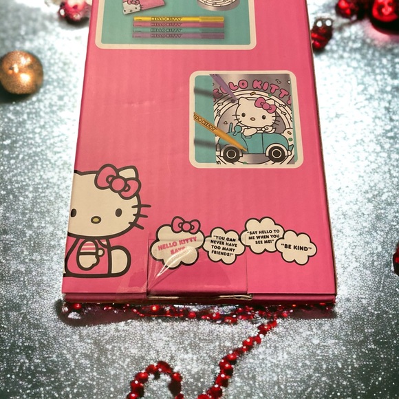 🎄Hello Kitty Doodle & Decorate Surprise Gift Bag Inside Water Bottle! - Picture 8 of 12